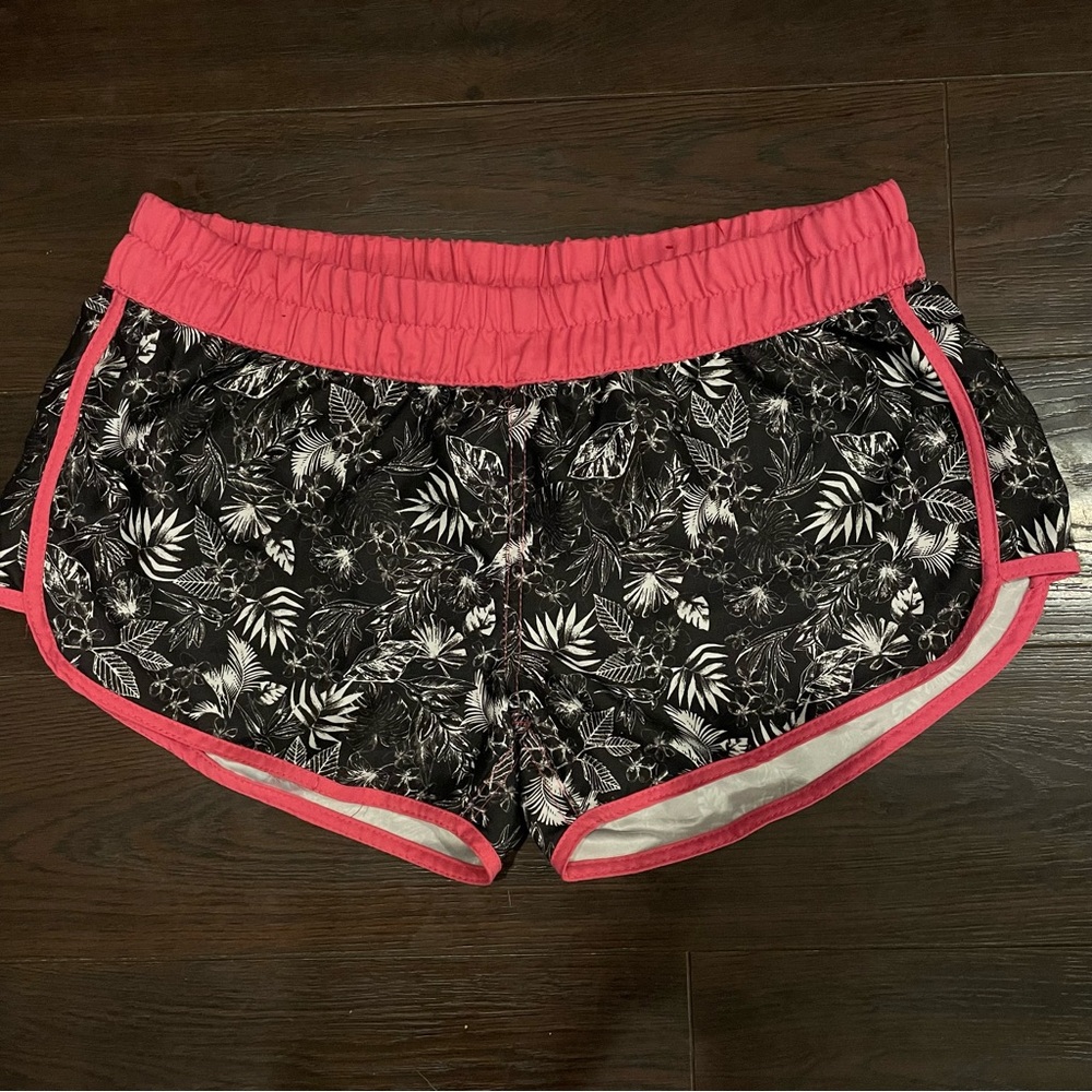 Juniors Black and Pink Leaf Print Shorts